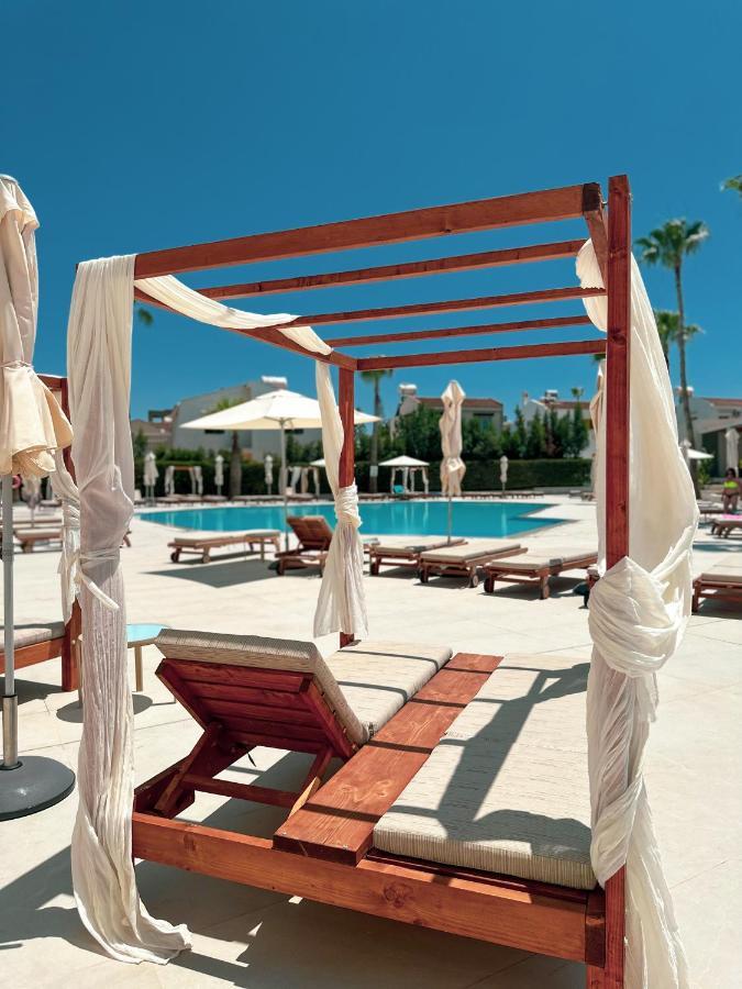 Toxotis Hotel Pernera Екстер'єр фото